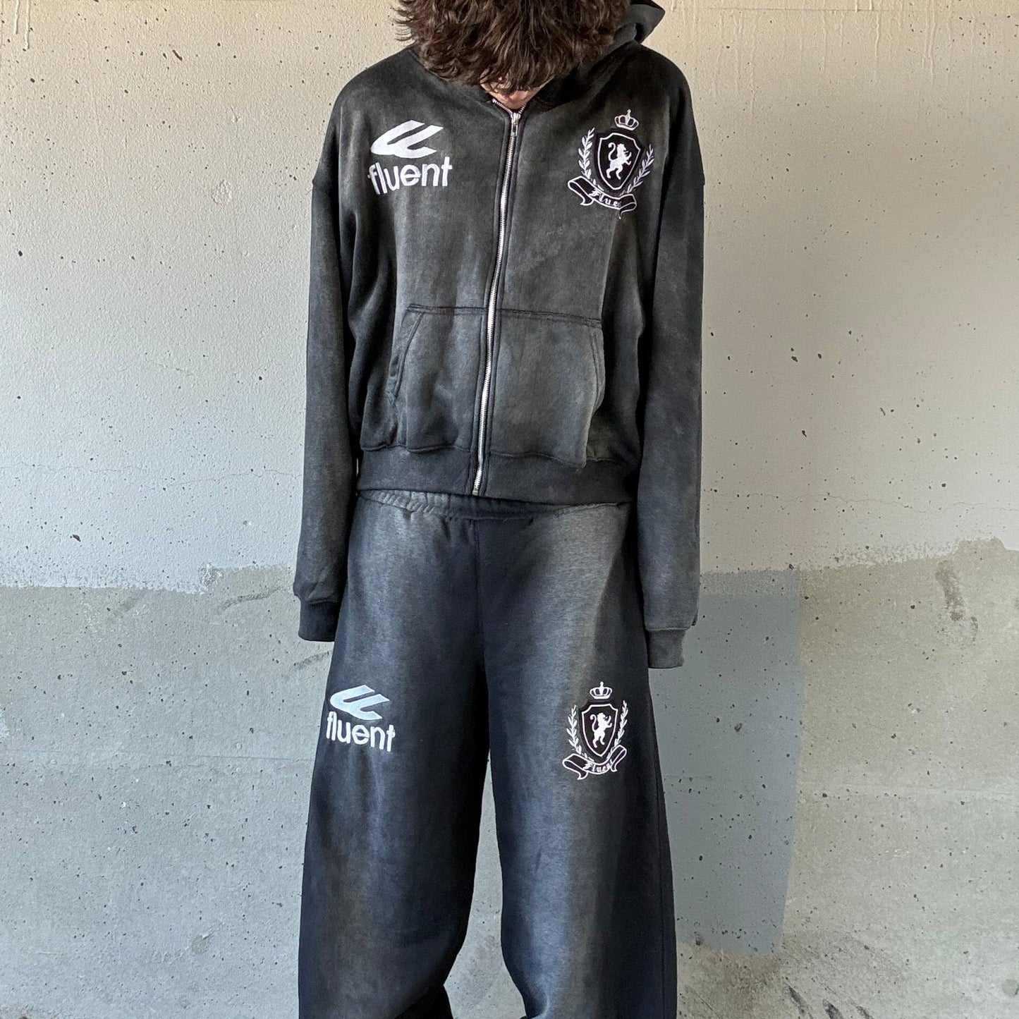 Crested Set Black